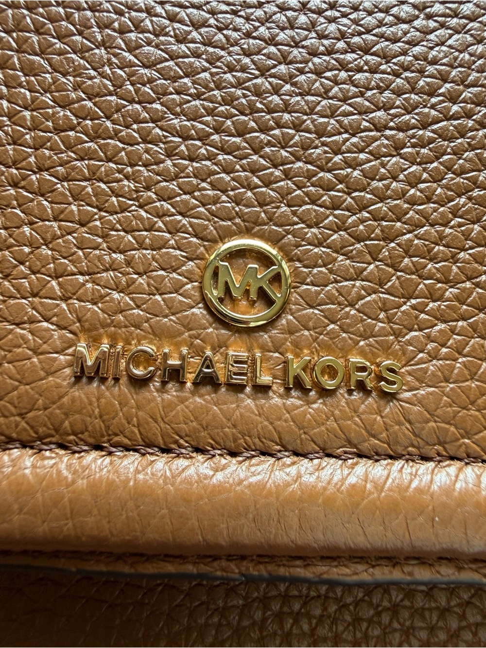 Michael Kors Jet Set Charm Small Phone Tan Pebbled Leather Crossbody Wallet - Picture 8 of 8